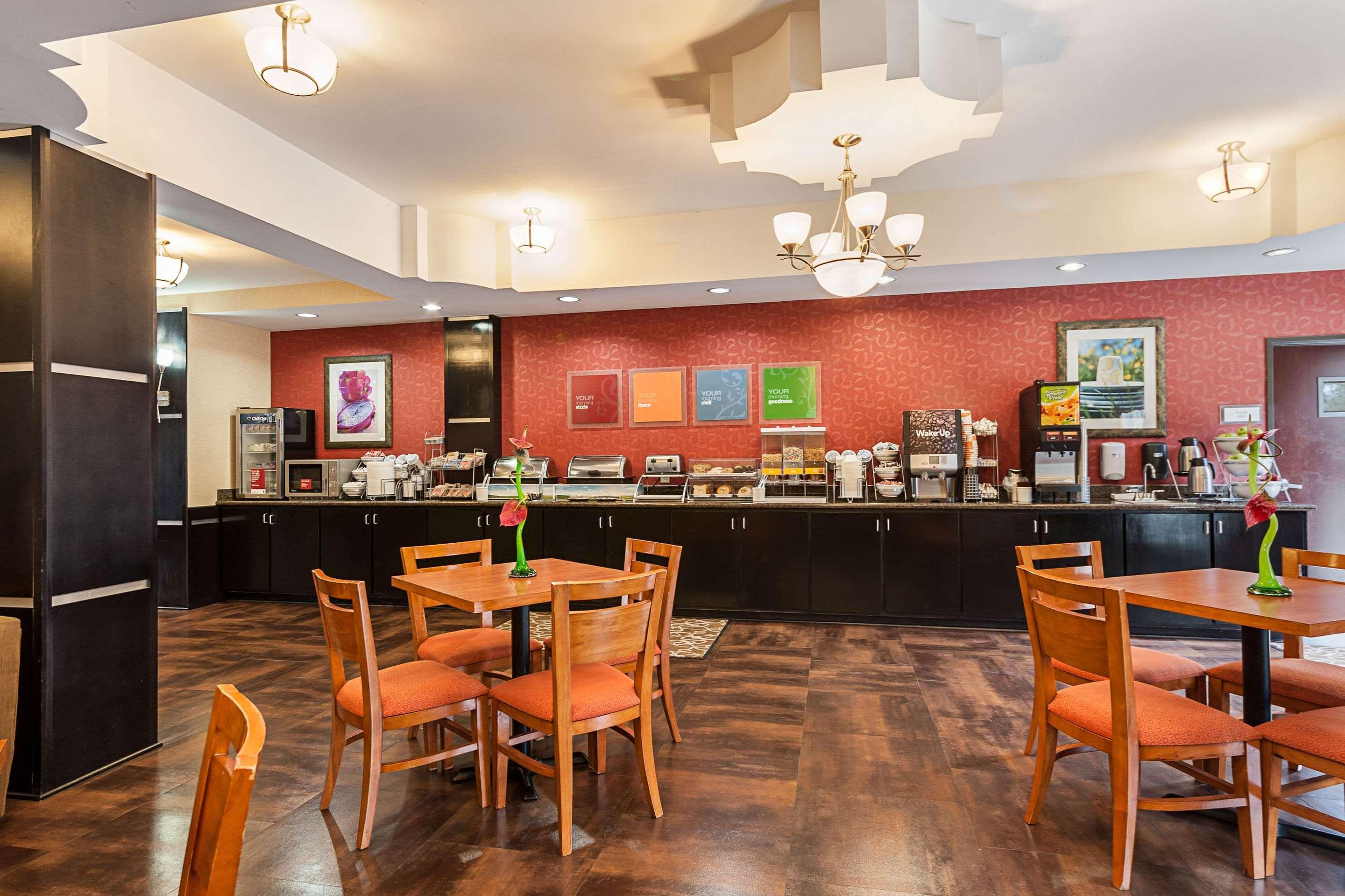 Comfort Suites Sulphur-Lake Charles Экстерьер фото